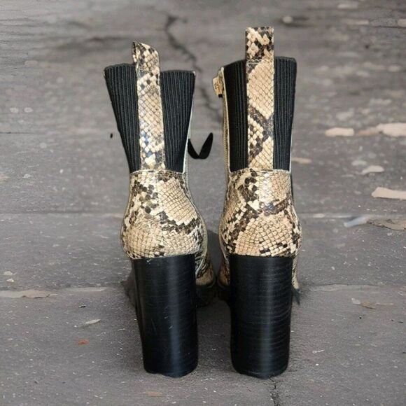 Steve Madden Latch Lace Up Snake Print Boots Chunky Block Heel Size Women's 8 - Picture 5 of 8